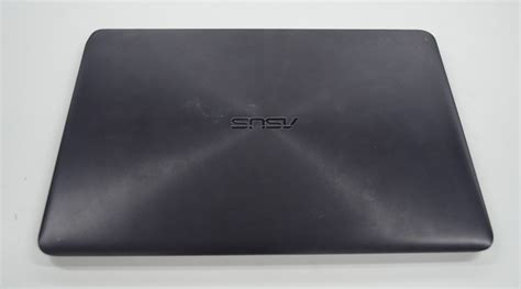 Asus Zenbook UX305F Express Review: Highly portable Ultrabook priced ...