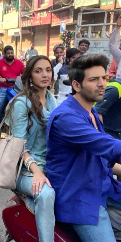 Leaked Photos Kartik Aaryan And Kiara Advani Ride A Bike In Ahmedabad