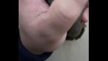 CHUPANDO EN EL AGUJERO DEL BAÑO XVIDEOS