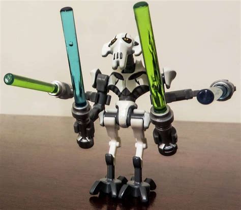 LEGO Star Wars General Grievous Minifigure from 75040 | The Minifigure ...