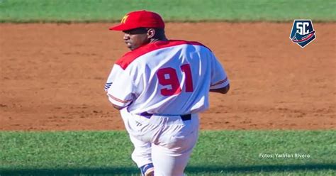 Pitcher Lanz Millas En Liga Lite Del B Isbol Cubano