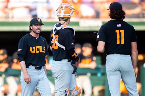 Tony Vitello Breaks Down Tennessees Wild 14 Inning Win Over Clemson