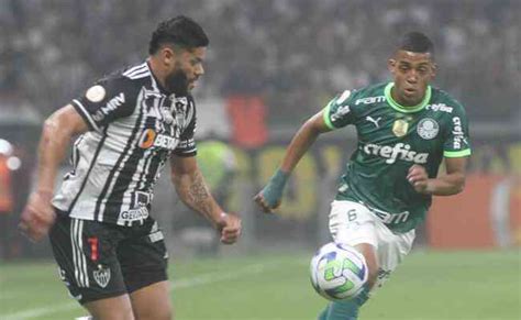 Atlético MG e Palmeiras empatam jogo de favoritos no Mineirão