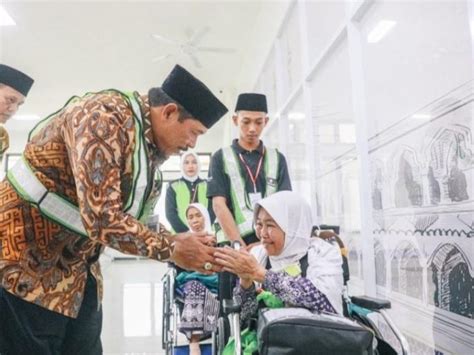 Jamaah Haji Keberangkatan Embarkasi Solo Kini Dipermudah Fasilitas Fast