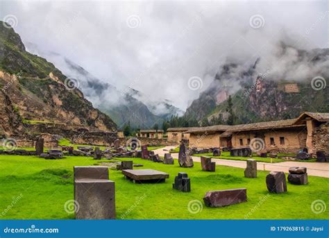 Ollantaytambo, Inca Ruins of Ollantaytambo, Sacred Valley of the Incas ...