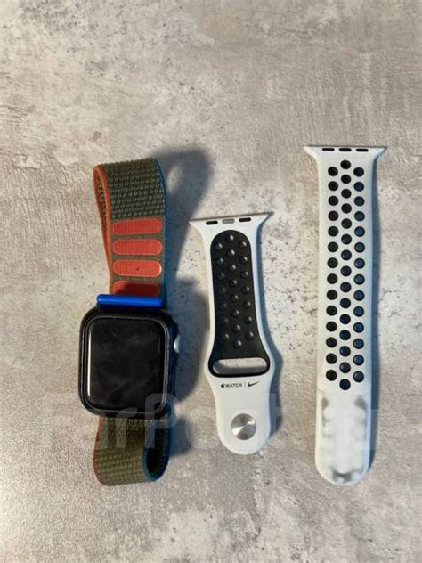 Часы apple watch se 44 мм, GPS, NFC, IP68, iOS, б/у, в наличии. Цена ...