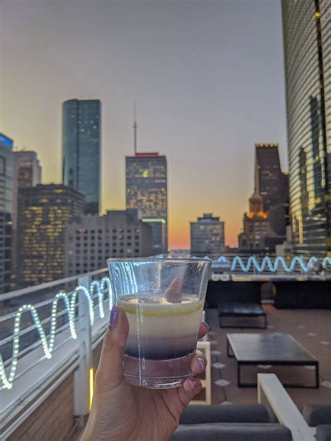 Top Instagram Worthy Bars In Houston Houston Bars The Bucket List