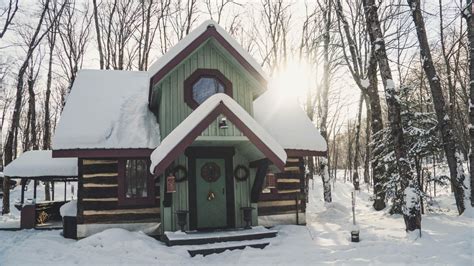 Winter Log Cabin Rentals in Algonquin Park | Northern Edge Algonquin