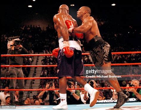 784 Mike Tyson Evander Holyfield Photos & High Res Pictures - Getty Images