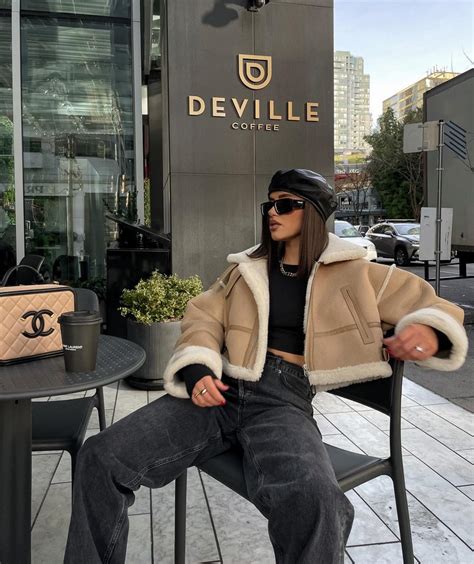 Женская дубленка 2025, тренды, новинки, модели, фото