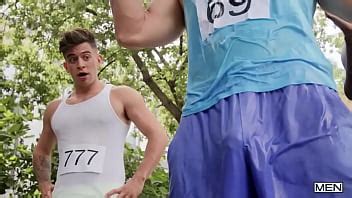 Marathon Des Coqs Hommes Malik Delgaty Trevor Brooks Xvideos