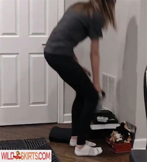 Gibi Asmr Gibiofficial Nude Onlyfans Instagram Leaked Photo