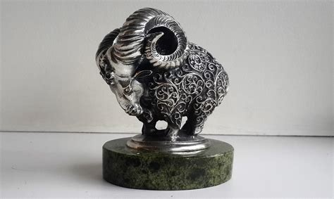 Мелкая пластика скульптура - 81 фото