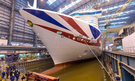 Iona Auf Der Meyer Werft In Papenburg Kreuzfahrtpiraten