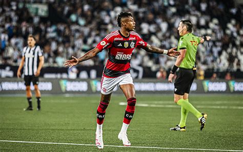 Bruno Henrique Reencontra Melhor Versão E Revive Estreia Pelo