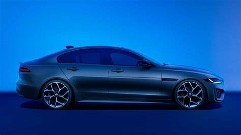 Jaguar Range of Sports Cars and Luxury SUVs | Jaguar AU