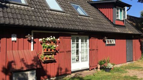 Strandnära Ateljebyggnad stuga på natursköna Sturkö Blocket Bostad