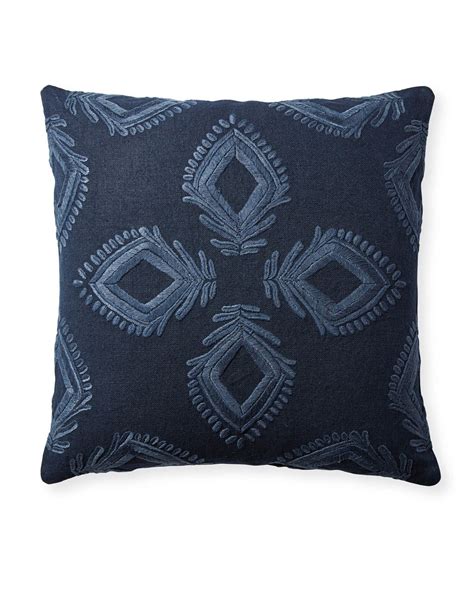 Living Room Throw Pillow Storage - Dream House