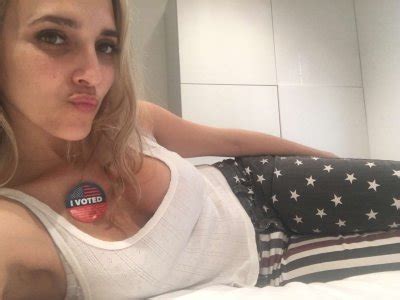 Patreon Roxy Striar Roxystriar Nude Celebs The Fappening Forum