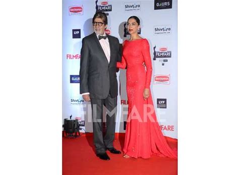 Amitabh Bachchan and Deepika Padukone at the 61st Britannia Filmfare ...