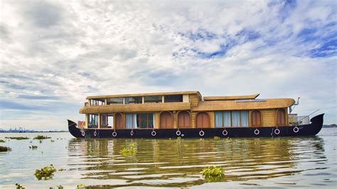 A new luxury houseboat is cruising through the backwaters of Kochi | Condé Nast Traveller India