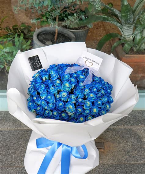 Glamorous Blue Rose Bouquet | Flower Gift Korea