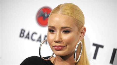 Iggy Azalea Says Shes Making Music Again Im Coming Back Cry About It