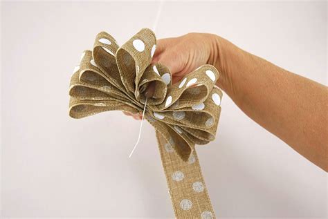 Bow Making 101 How To Make Glued And Wired Loops Loopy Bow How To