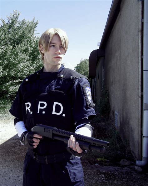 Leon S. Kennedy cosplay : This is war by Arkwander on DeviantArt