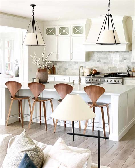 White Kitchen Island With White Baseboard Soul Lane