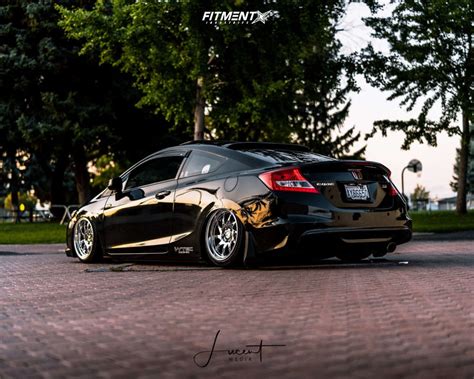 2012 Honda Civic Si With 17x9 Whistler Kr7 And Nankang 215x40 On Air