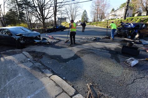 1 Person Injured In 2 Car Warren County Crash Photos