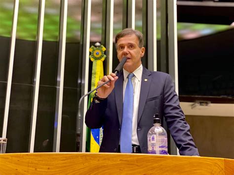 Aluisio Mendes Preside Sess O Solene Em Homenagem Ao Dia Do Policial