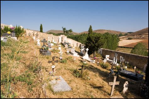 Cementerio Cementerio De Pueblo Castellano PEZNORMAL Flickr