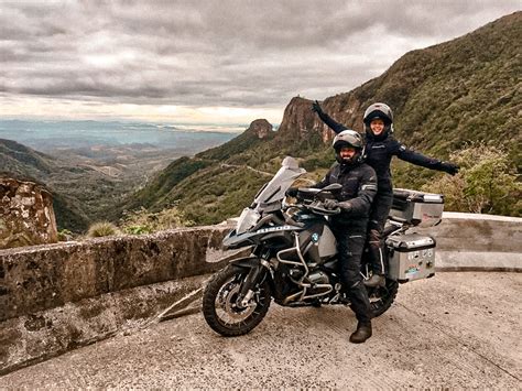 Casal De Motociclistas De SC Larga Tudo Para Viver Aventura De Um Ano