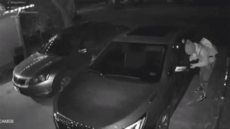 Seguin Police Looking For Suspect Caught On Camera Burglarizing Car Kabb