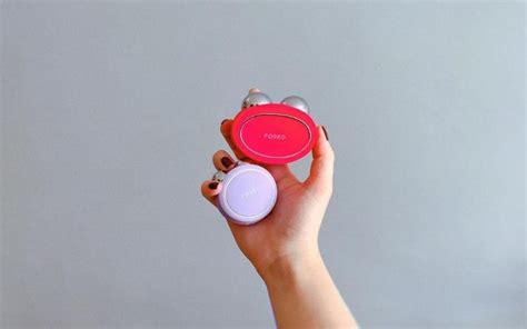 FOREO Sweden: BEAR vs. BEAR Mini (Comparison Review)