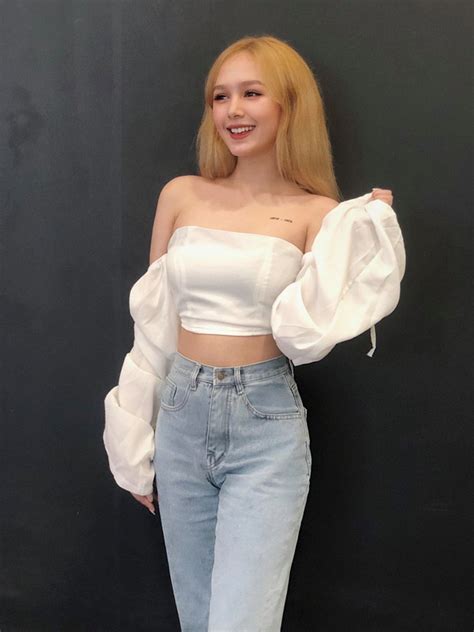 Thêm một cặp hot girl 2k2 nổi tiếng MXH Người là hôn thê của streamer giàu nhất Việt Nam người