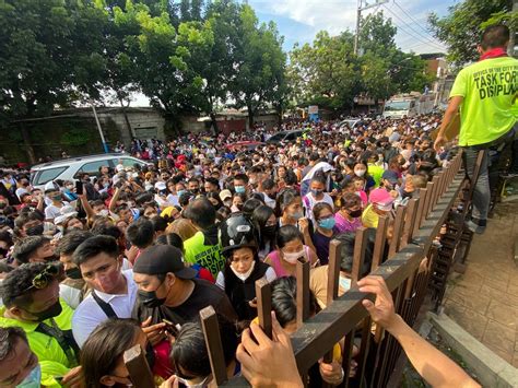 Dswd Seeks Lgus Help After Chaotic Education Aid Distribution