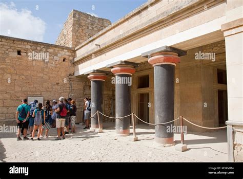 Sala De Las Hachas Dobles Sitio Arqueol Gico El Palacio De Knossos En