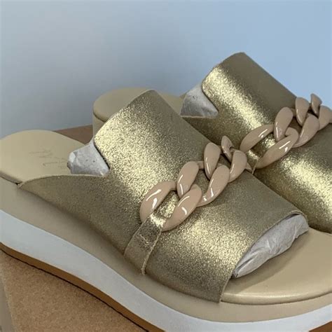 Matisse Shoes Nwt Matisse Jada Platform Wedge Gold Frost Suede