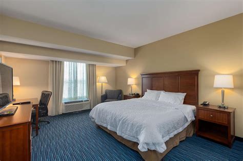 Hampton Inn and Suites Owensboro Downtown Waterfront in Owensboro (KY ...