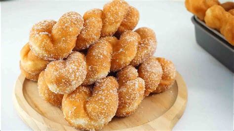 Easy Twisted Doughnuts Recipe