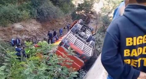 Seis muertos y 31 heridos tras embarrancamiento de bus en la vía Potosí