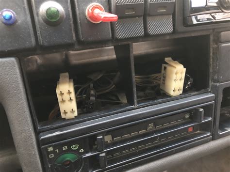 Регулятор вентилятора печки — Volkswagen Caravelle (T4), 2,4 л, 1993 ...