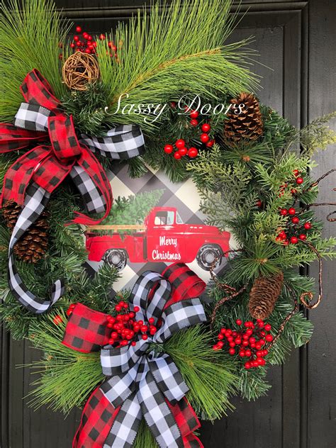 Red Truck Wreath, Christmas Wreath With Red Truck, Christmas Door ...