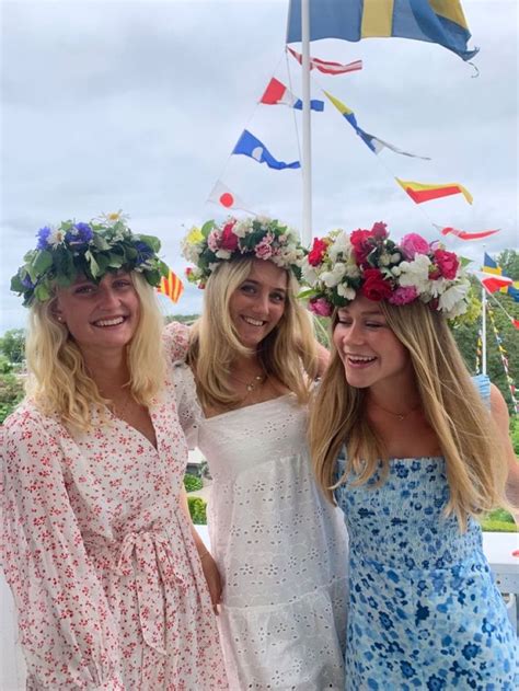 Pin Tillagd Av P Seasons Outfit Id Er Sommarkrans Midsommar