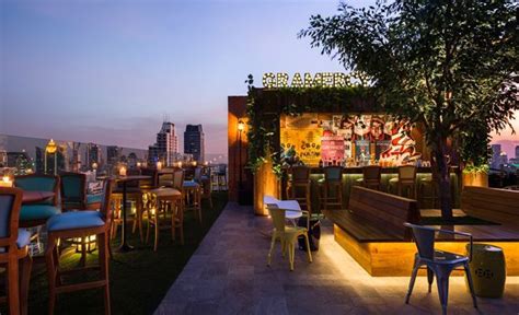 Pin By Christopher Sampurno On Alpines Rooftop Design Rooftop Bar