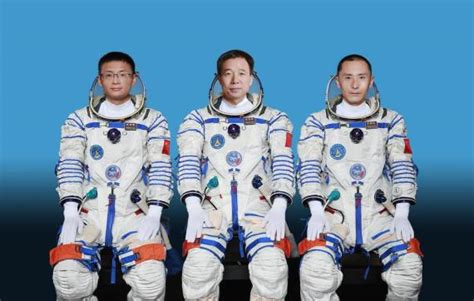 China Otorga Medallas A Astronautas De Shenzhou Diario Digital