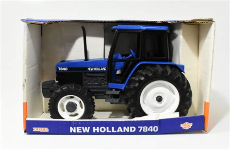 1/16 New Holland 7840 Tractor W/ FWA - Dalton's Farm Toys